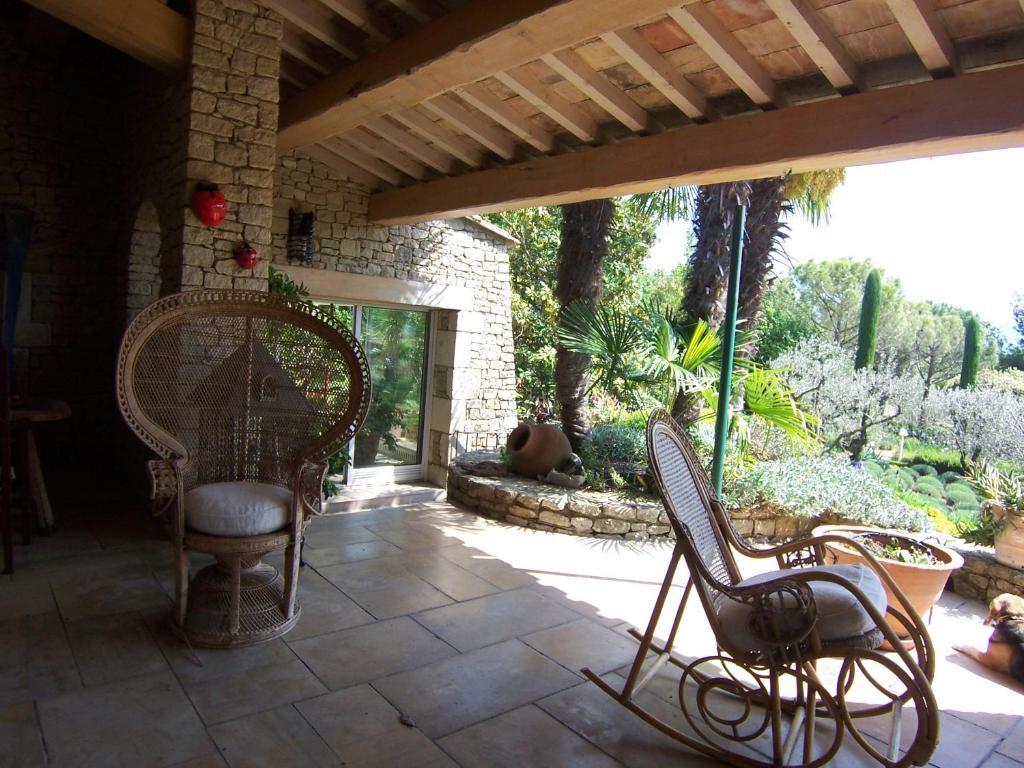 Lou Granos Bed & Breakfast กอร์ด ภายนอก รูปภาพ
