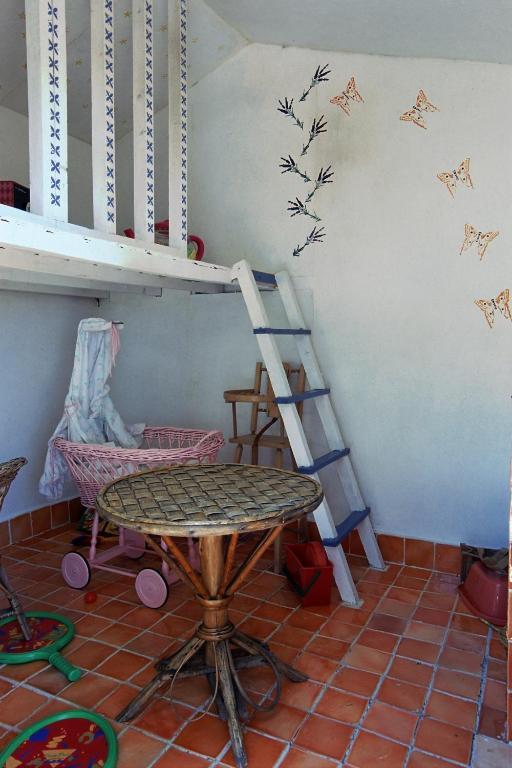 Lou Granos Bed & Breakfast กอร์ด ภายนอก รูปภาพ